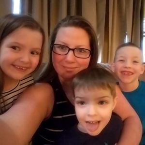 Meet your Posher, Danielle